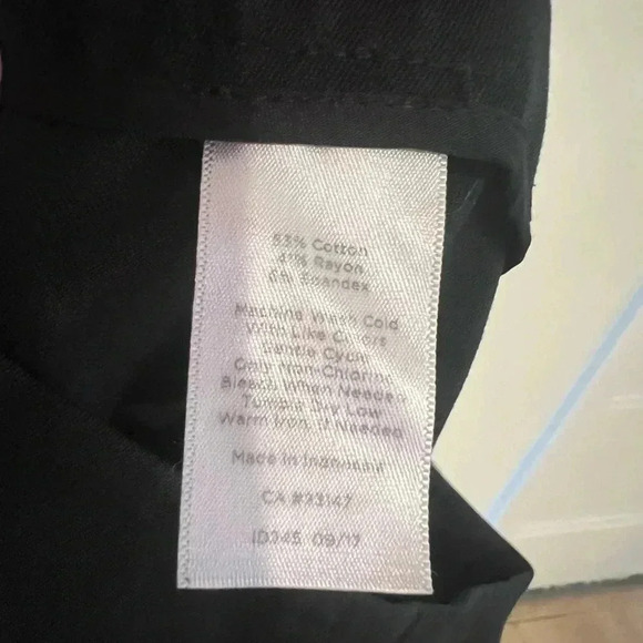 Talbots Chatham Ankle Black Dress Pants with side zipper Size 10P EUC - Picture 6 of 6